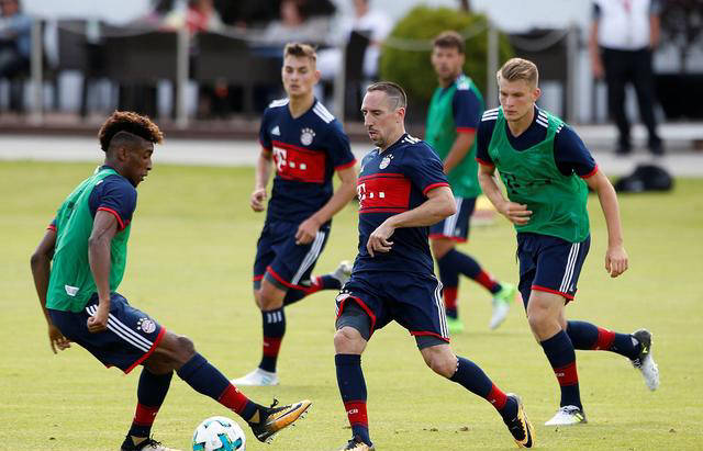 乌克兰队在基辅友谊赛中战胜对手